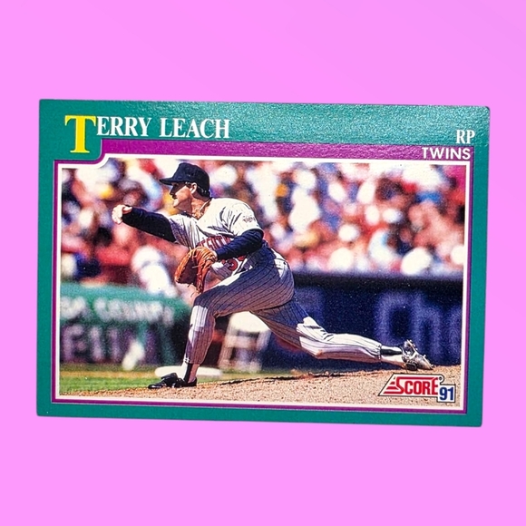 1991 Score Terry Leach Minnesota Twins #556 Baseball Card - Picture 1 of 4